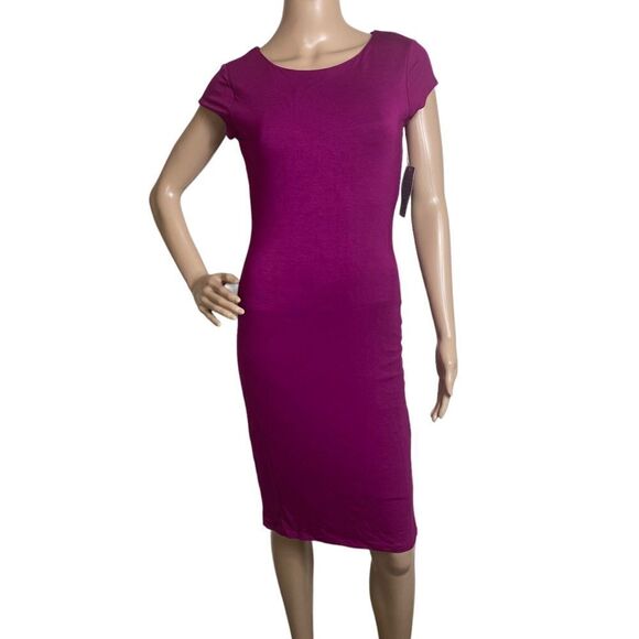 Velvet Torch Dresses & Skirts - Nordstrom dress M 6-8 magenta rayon midi dress stretchy fully lined